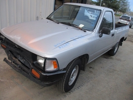 1992 TOYOTA TRUCK SILVER STANDARD CAB 1/2 TON 2.4L MT Z16159